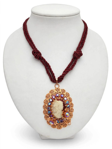 Collana cordino con ciondolo - collana,