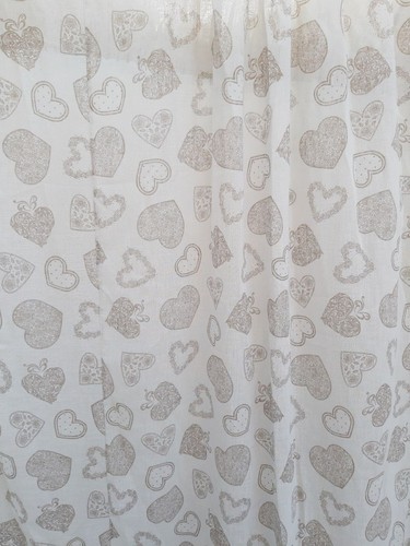 Tenda con cuori stilizzati - tenda,