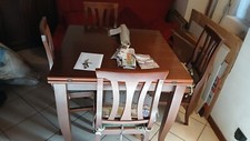 tavolo apribile con 4 sedie