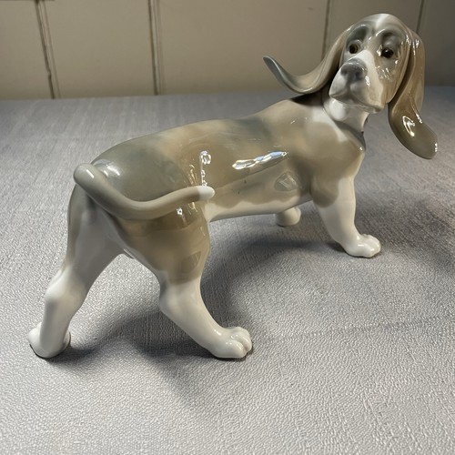 Rara statuina lladro bassett - statuina,