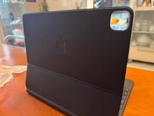 iPad Air M3 13 Pollici + MagicKeyboard