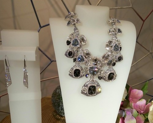 Collana con statue - , swarovski