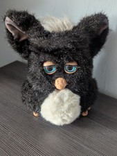 FURBY 59294 tedesco - Tiger Electronics Hasbro 2005 - nero bianco - occhi azzurri