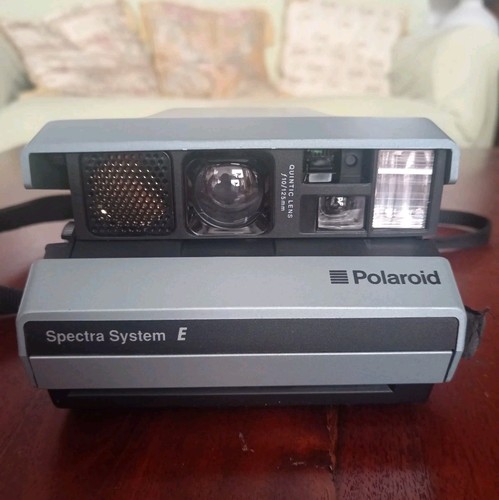 Polaroid spectra system - polaroid, e