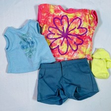 Camicia, pantaloncini e calze