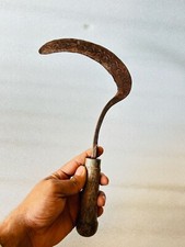 Antico strumento agricolo