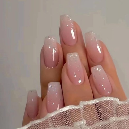 Uñas postizas medianas largas