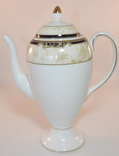 Caffettiera Wedgwood Cornucopia rotonda 2 pinte 1° qualità c1995 ottima