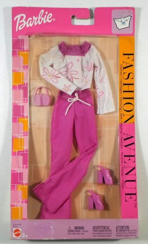 Mattel 2002 barbie cares - barbie,