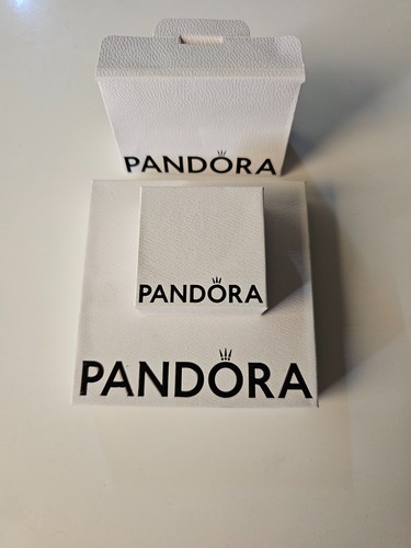 Due scatole regalo - due,
