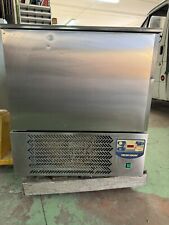 Abbattitore di Temperatura Professionale Tecnodom mod. AT05ISO Capacità teglie 5