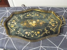 Vassoio in legno intarsiato