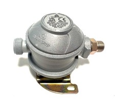 Regolatore di pressione Cavagna tipo 424RV 30mbar 1,5kg/h per caravan, roulotte, acqua dolce B.
