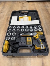 Kit spelacavi Dewalt DCE151