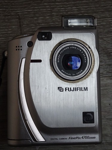Fujifilm finepix 4700zoom - fujifilm,