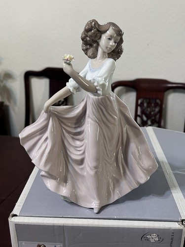 Signed lladró macy exclusive - signed,