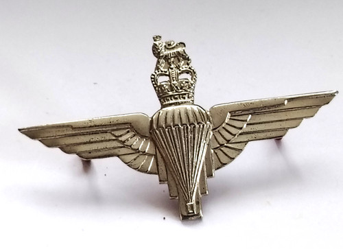 Parachute regiment cap badge - cap,