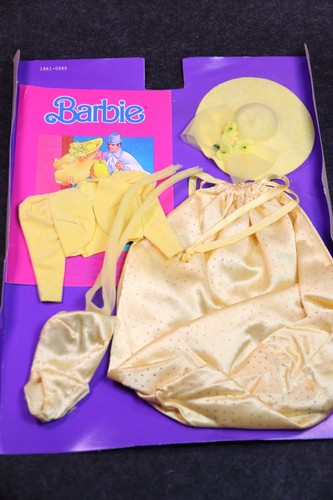 Barbie jewel secrets fashions - barbie,