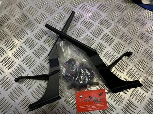 Givi a315a attacchi parabrezza - attacchi,