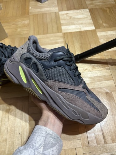Adidas yeezy boost 700 - boost,