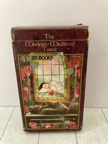 The modern medieval tarot - modern,
