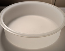 Tupperware 9" Pie Saver