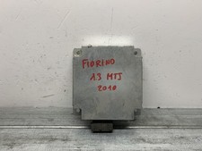 AMPLIFICATORE AUTORADIO PER