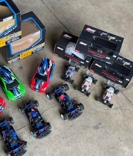 Losi Micro-B 2.0 1/24 RTR 2WD Buggy (argento) con radio 2,4 GHz, batteria e caricatore