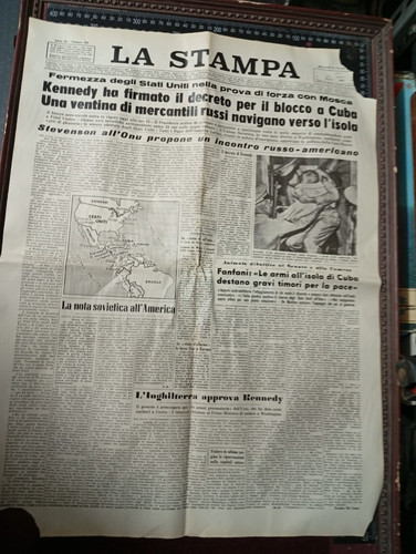 Vecchio foglio giornale - vecchio,