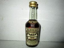 miniature mignon COGNAC HENNESSY   bras arme'