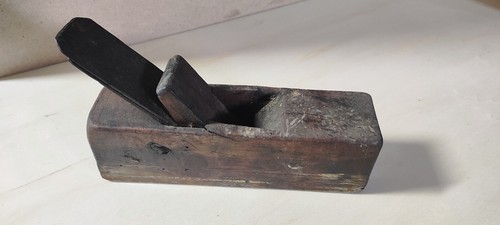 Pialla legno antica