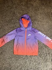 Giacca a vento con cappuccio