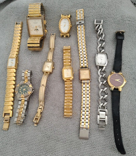 Lotto orologi moda per ricambi