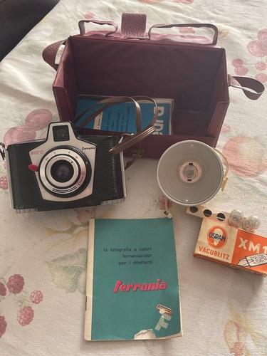 Macchina fotografica ferrania - macchina,