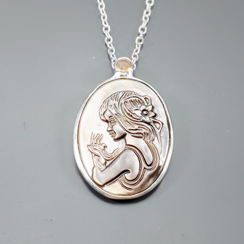 Collana conchiglia cammeo