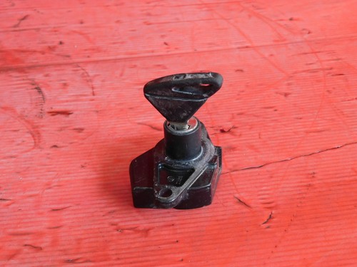 Tappo sella chiave aprilia - sella,