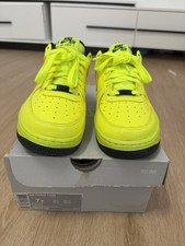 Nike Air Force 1 giallo fluo