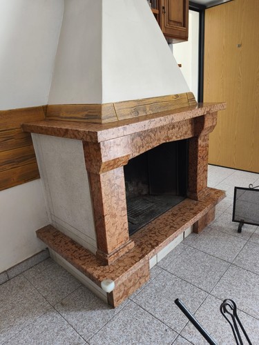Caminetto prefabbricato - , in