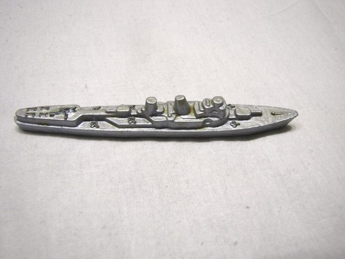 Warship cruiser toy 1960s - toy,