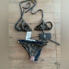 Prezzo consigliato US$670