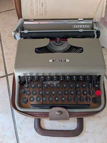 Macchina scrivere olivetti - scrivere,