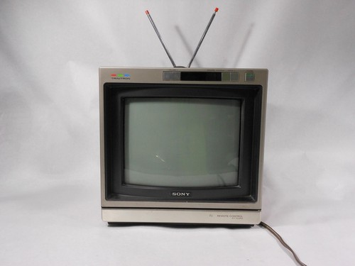 Sony trinitron crt tv - 12",