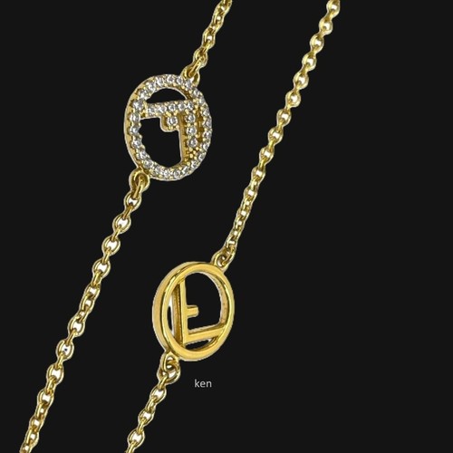 Fendi collana ciondolo - fendi,