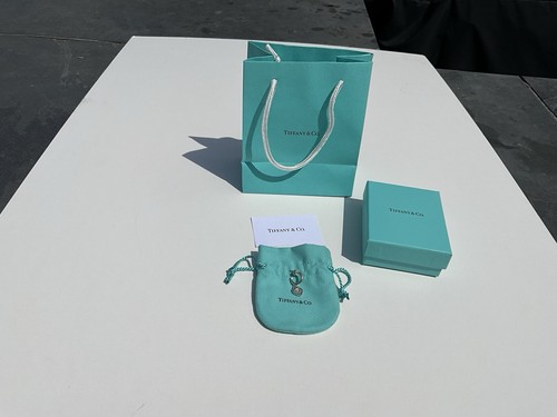 Single return tiffany - single,