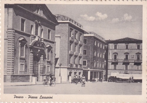 C18717 pesaro piazza - c18717-pesaro,