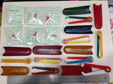 SABATTINI BILIARDI BOLOGNA SET DI BIRILLI BIANCHI E ROSSI E MISURATORI DISTANZE