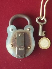 Lucchetto antico in ferro