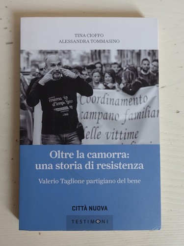 Oltre camorra una storia - la,