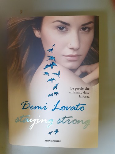 Staying strong lovato demi - staying,