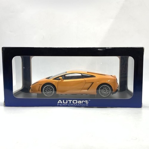 Modellino auto autoart - modellino,